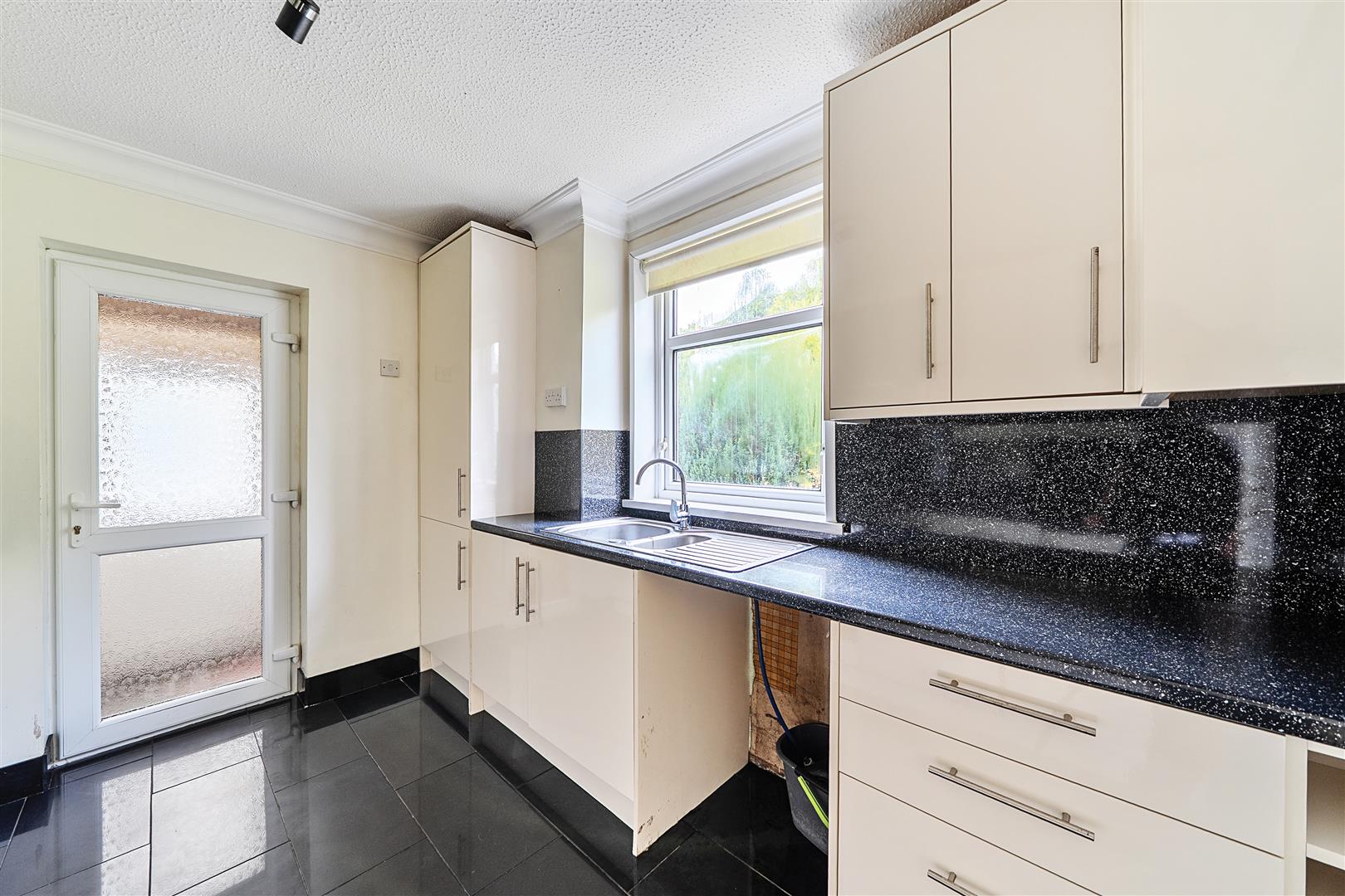 Gendros Avenue East, Gendros, Swansea, SA5 8DE